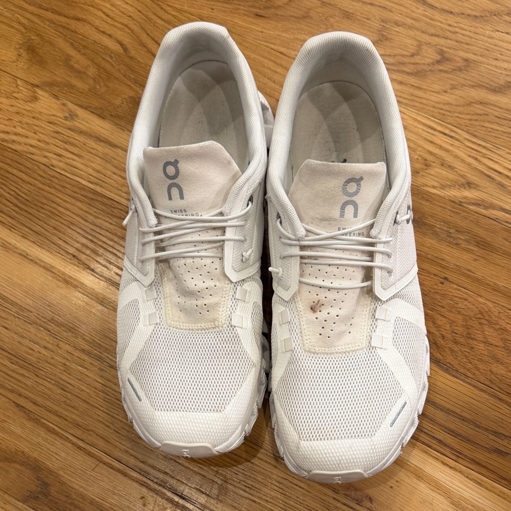 On Running Cloud Sneakers in White